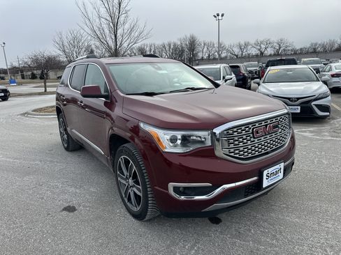 Used 2018 GMC Acadia Denali w/ Technology Package image 2