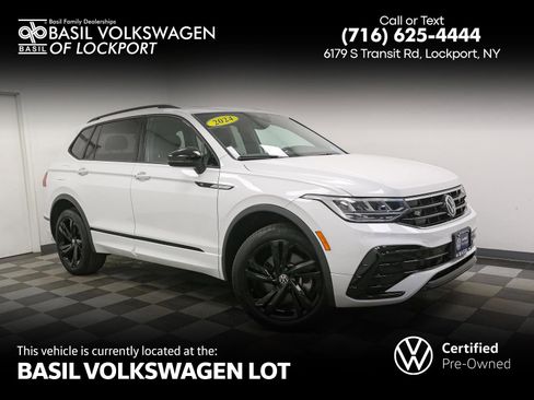 Certified 2024 Volkswagen Tiguan SE R-Line AWD/4WD image 1