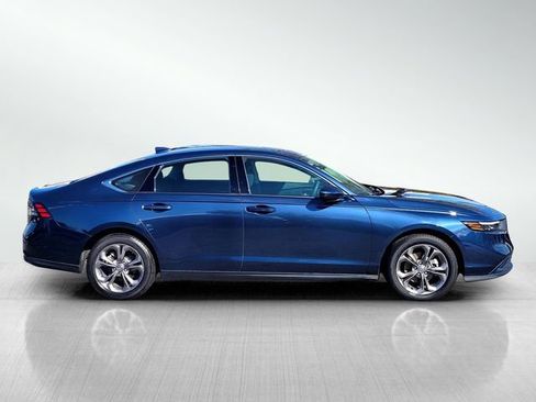 Used 2022 Honda Accord Sport image 4