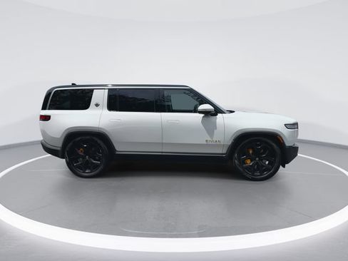 Used 2024 Rivian R1S Adventure AWD/4WD image 9