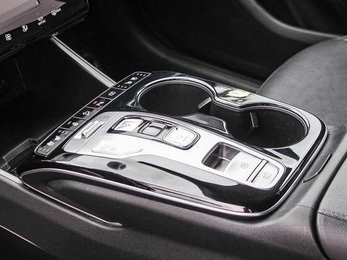 Certified 2023 Hyundai Tucson Limited FWD image 24