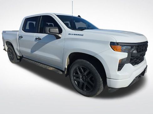 Used 2023 Chevrolet Silverado 1500 Custom image 42