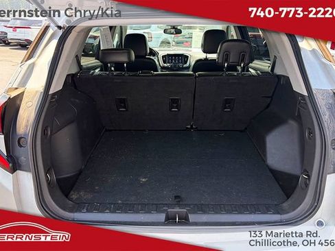 Used 2020 GMC Terrain SLT AWD/4WD image 25