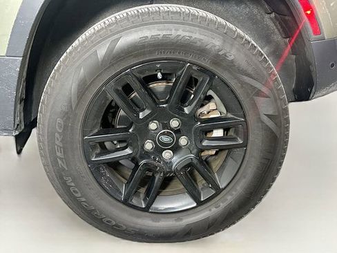 Certified 2024 Land Rover Defender 110 S image 31