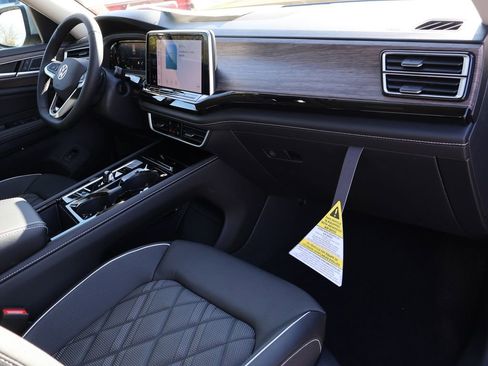 New 2026 Volkswagen Atlas SEL Premium R-Line image 12