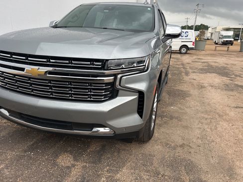 Used 2024 Chevrolet Tahoe Premier RWD image 6