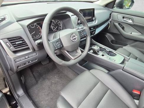 New 2026 Nissan Rogue Dark Armor FWD image 3