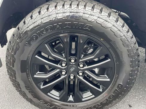 Used 2025 Ford F150 Lariat w/ Equipment Group 502A High image 8