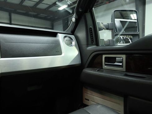 Used 2014 Ford F150 Platinum image 42