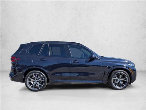 Certified 2026 BMW X5 xDrive50e w/ M Sport Package image 4