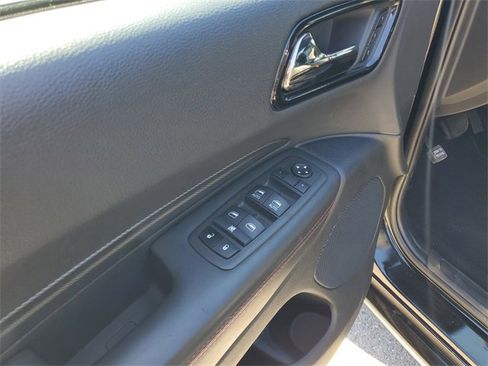 Used 2024 Dodge Durango GT image 11