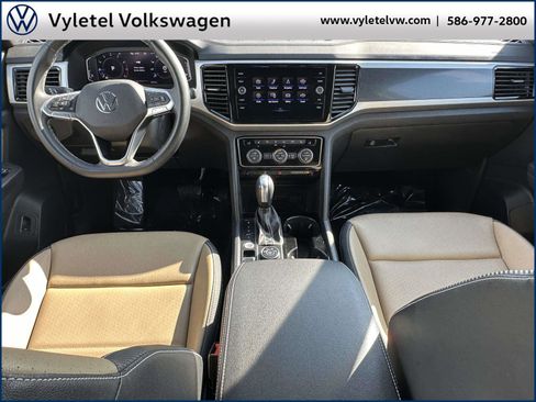 Certified 2023 Volkswagen Atlas Cross Sport SE image 14