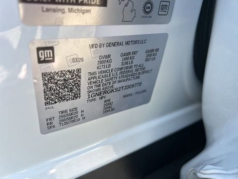 New 2026 Chevrolet Traverse LT w/ Sun and Wheel Package FWD image 37