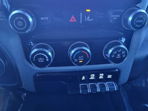Certified 2025 RAM 1500 Tradesman AWD/4WD image 29
