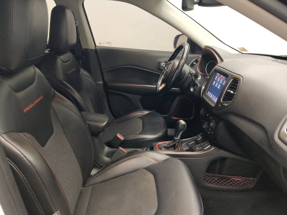 Used 2020 Jeep Compass Trailhawk AWD/4WD image 21