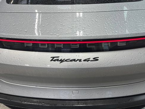 Used 2021 Porsche Taycan 4S AWD/4WD image 10