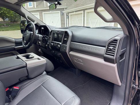 Used 2022 Ford F350 XLT w/ XLT Value Package AWD/4WD image 18