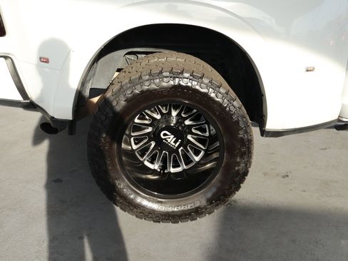 Used 2021 RAM 3500 Limited image 5