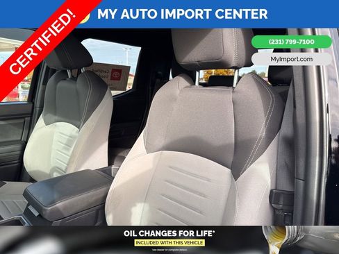 Certified 2025 Toyota Tacoma TRD Sport image 13