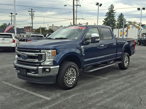Used 2020 Ford F350 XLT w/ XLT Premium Package AWD/4WD image 3