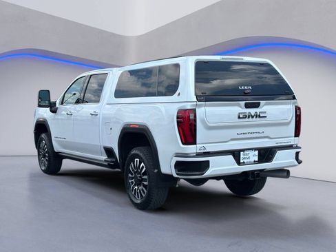 Used 2024 GMC Sierra 2500 Denali Ultimate w/ Max Trailering Package AWD/4WD image 3