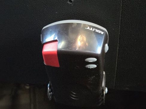 Used 2015 Chevrolet Silverado 2500 LT image 6