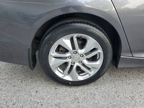 Used 2018 Honda Accord LX image 5