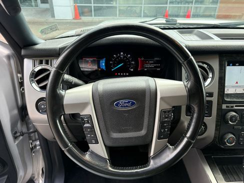 Used 2017 Ford Expedition EL Limited w/ Equipment Group 301A AWD/4WD image 14