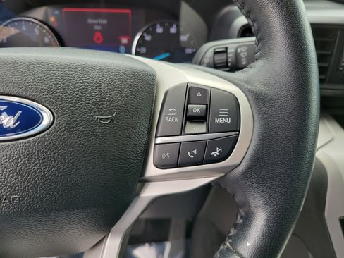 Used 2023 Ford Explorer XLT RWD image 23