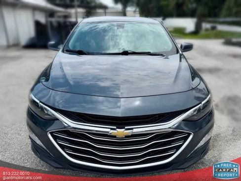 Used 2019 Chevrolet Malibu LT FWD image 2