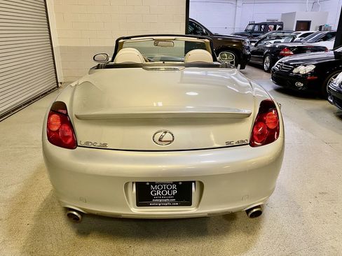 Used 2005 Lexus SC 430 Convertible RWD image 7