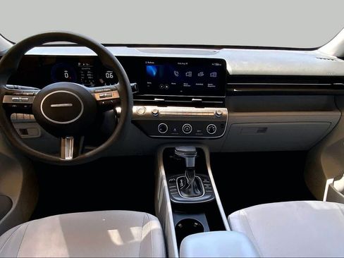 Certified 2025 Hyundai Kona SE FWD image 15