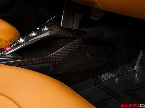 Used 2017 Ferrari 488 Spider *CARBON INTERIOR * IMMACULATE image 37