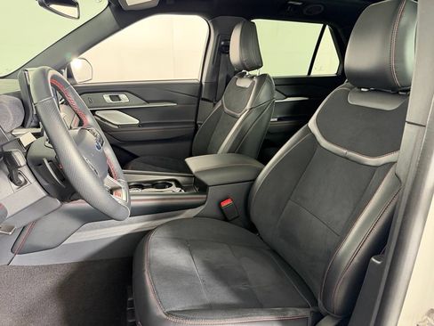 Used 2025 Ford Explorer ST w/ Sun And Sound Package AWD/4WD image 24