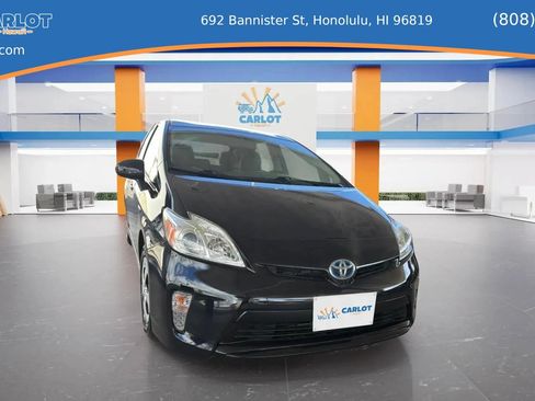 Used 2015 Toyota Prius One FWD image 5