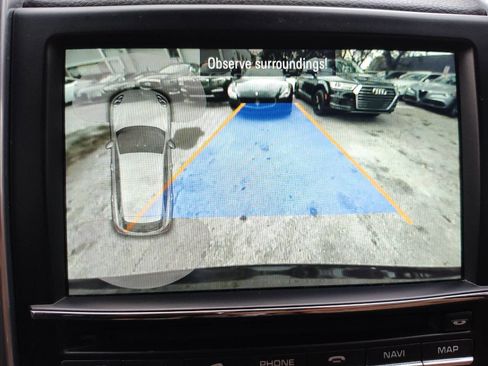 Used 2016 Porsche Cayenne image 37