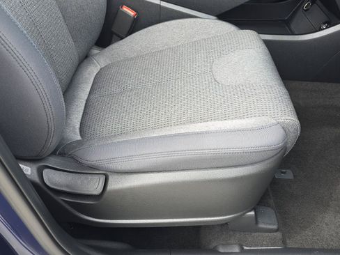 Used 2023 Hyundai Santa Fe SEL FWD image 17
