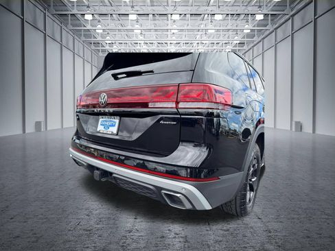 Used 2024 Volkswagen Atlas Peak Edition SEL AWD/4WD image 70
