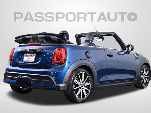 Used 2023 MINI Cooper S w/ Sidewalk Package FWD image 10