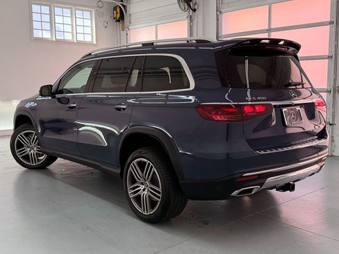 Used 2024 Mercedes-Benz GLS 450 4MATIC image 3