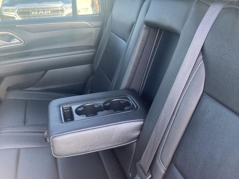 Used 2024 Chevrolet Suburban Z71 AWD/4WD image 17