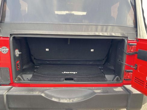 Used 2015 Jeep Wrangler Sport w/ Quick Order Package 24S image 10