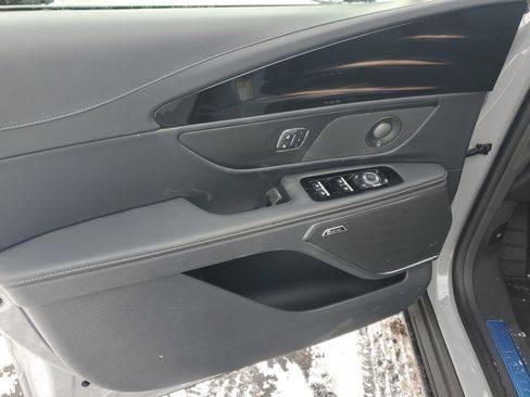 New 2026 Lincoln Nautilus Reserve image 7