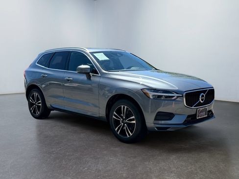 Used 2020 Volvo XC60 T6 Momentum AWD/4WD image 3