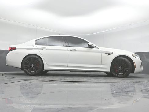 Used 2022 BMW M5 w/ Executive Package image 39