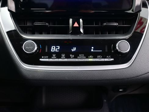 Used 2024 Toyota Corolla LE FWD image 19