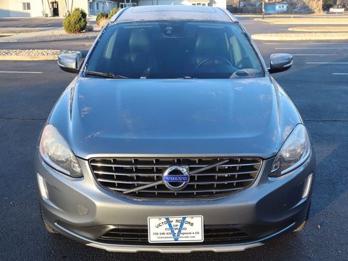 Used 2016 Volvo XC60 T5 Premier image 12