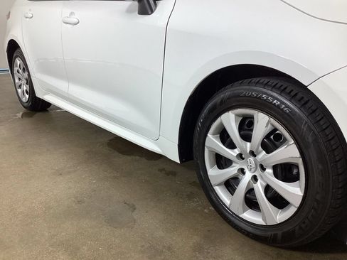 Used 2024 Toyota Corolla LE FWD image 6