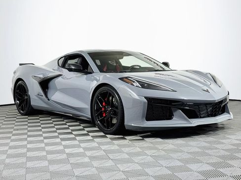 Used 2025 Chevrolet Corvette Z06 w/ Stealth Interior Trim Package RWD image 1