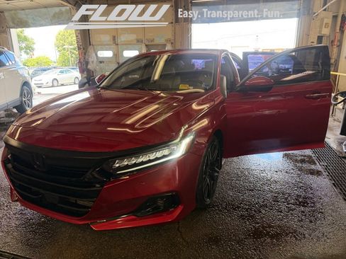 Used 2022 Honda Accord Touring image 29